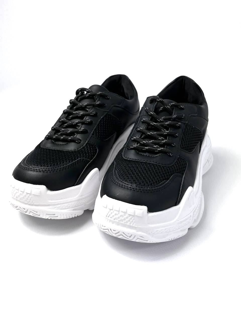 Even & Odd Sneakers
