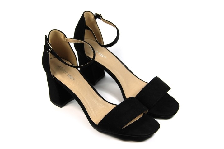 ABOUT YOU Sandals
