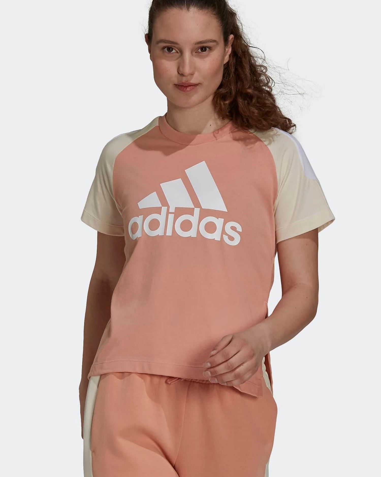 Adidas T-shirt