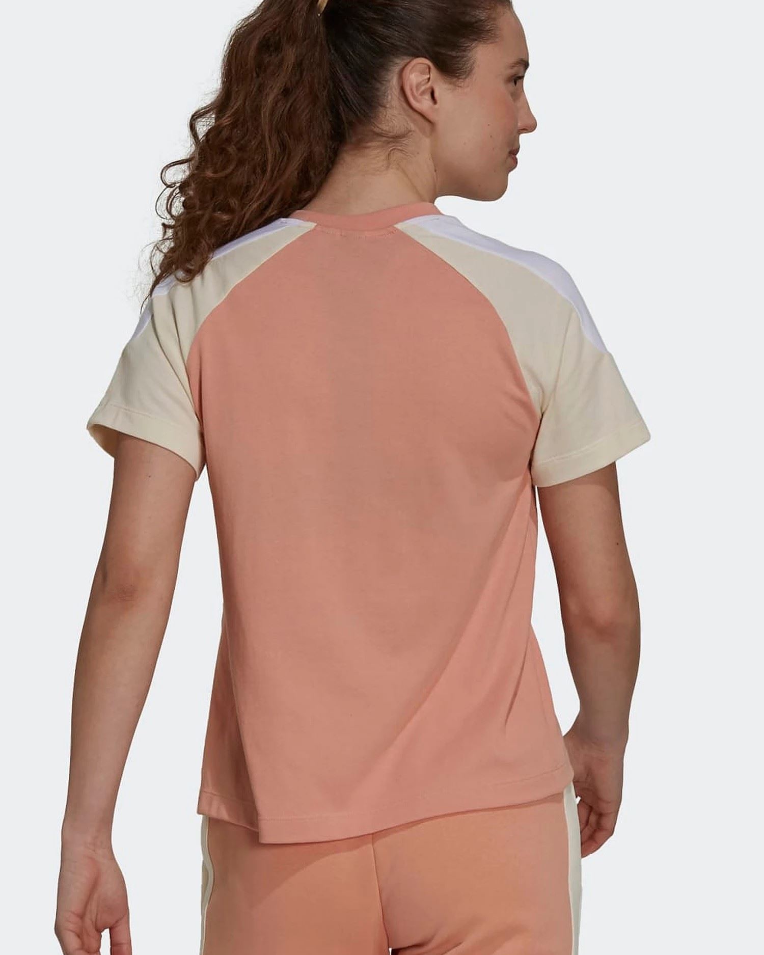 Adidas T-shirt