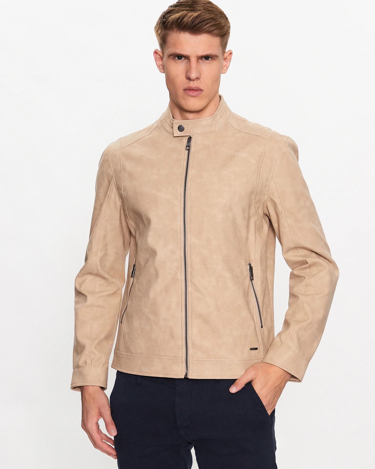 Guess Faux