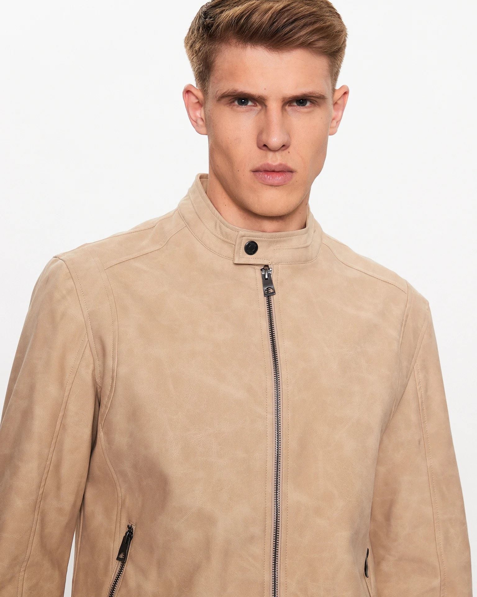 Guess Faux