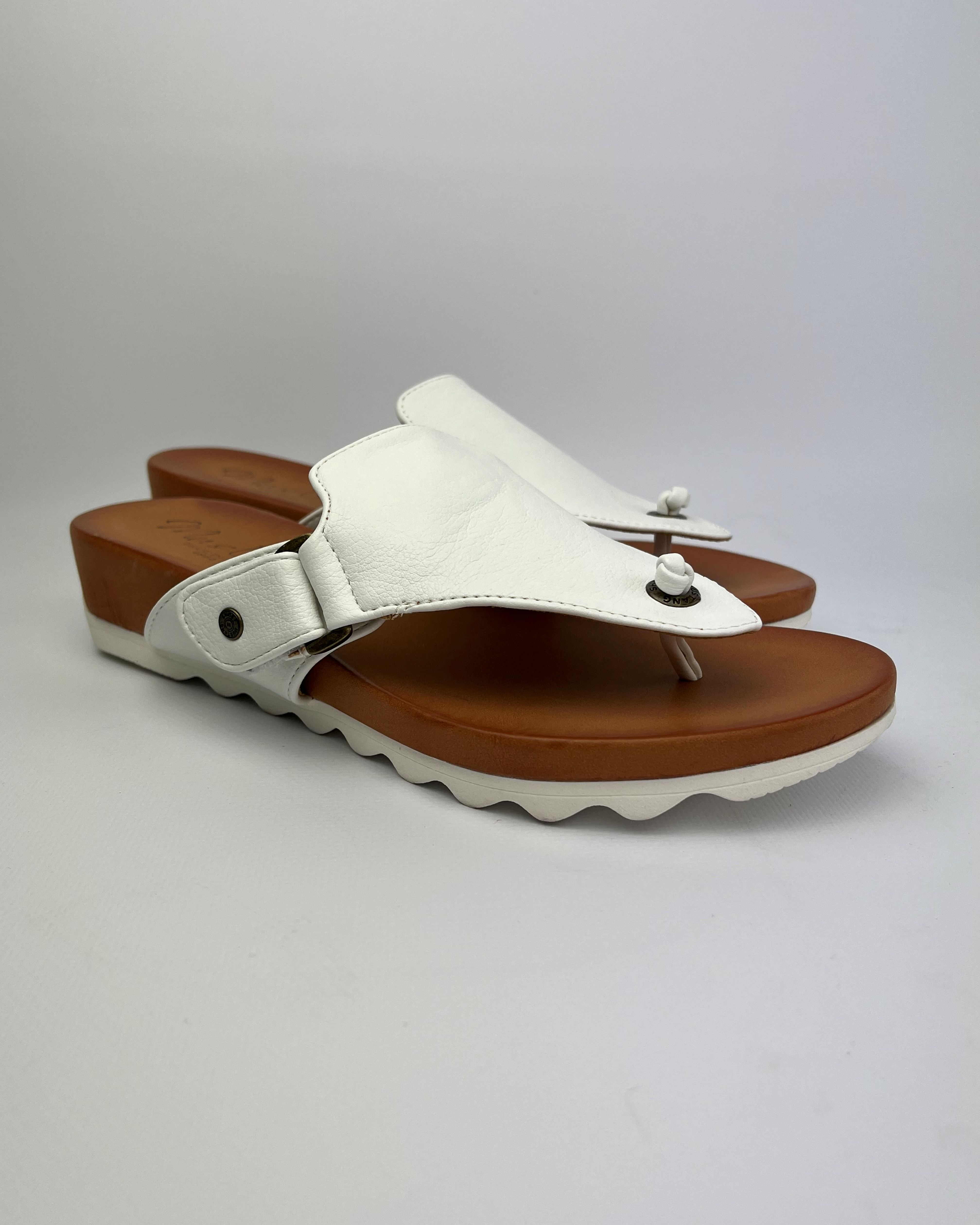 Mustang sandals