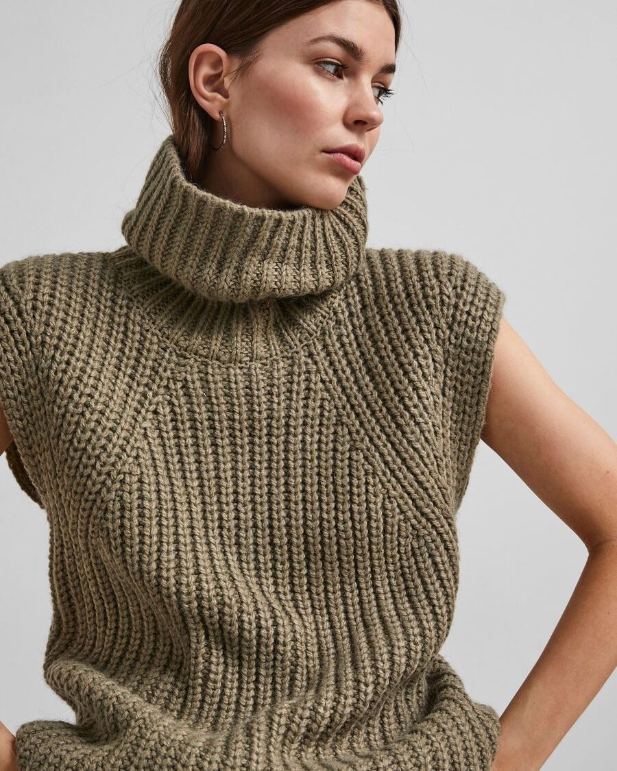 Knitted vest YASLIP